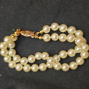 Antique Cream Pearl Bracelet